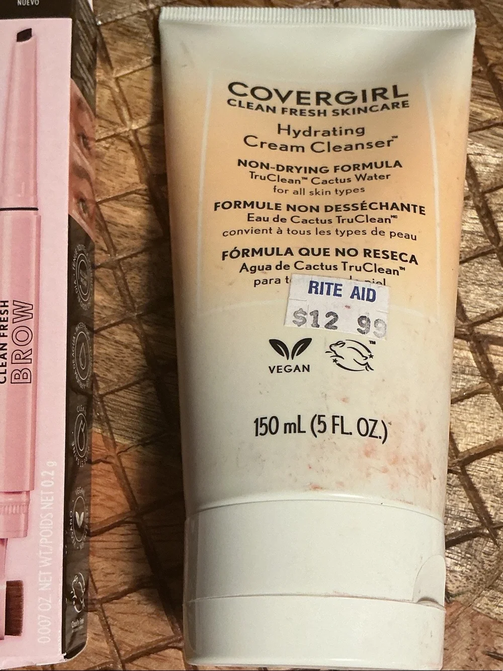 NWT COVERGIRL Mixed Makeup Lot with Face Cleanser & basic makeup essentials 9 pc